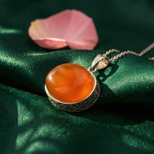 گردنبند زنانه (حرزدار) عقیق یمنی نقره کد 99