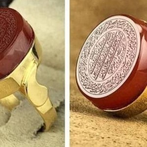 انگشتر نفیس زنانه دست‌ساز با نگین عقیق یمنی حکاکی متن عظیم آیت الکرسی +حرز صغیر و کبیر امام جواد(ع)