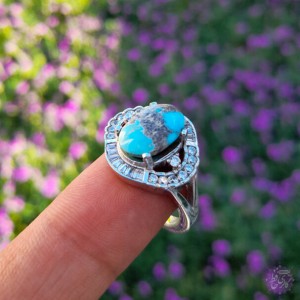 انگشتر زنانه با سنگ فیروزه نیشابور رکاب نقره