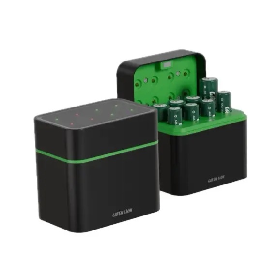 داک شارژر باتری قلمی و نیم‌قلمی گرین لاین مدل RECHARGEABLE 4×AA + 4×AAA Battery Dock USB‑C