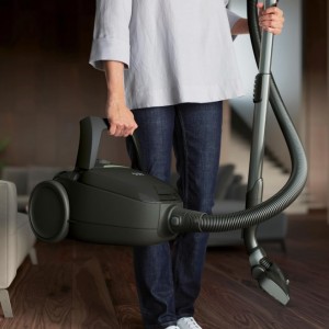 جارو برقی آ ا گ مدل VX8-2-OKO