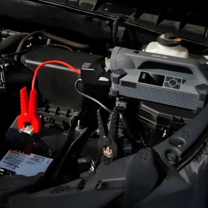 جامپ استارتر گرین لاین مدل JX66 توان 24000 میلی آمپر