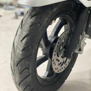 موتور کواکس زنان