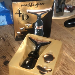 ماساژور صورت سه کاره مدل 4D