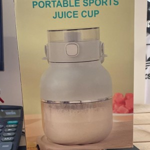 مخلوط کن ورزشی شارژی قابل حمل Portable Sports Juice Cup 500Ml