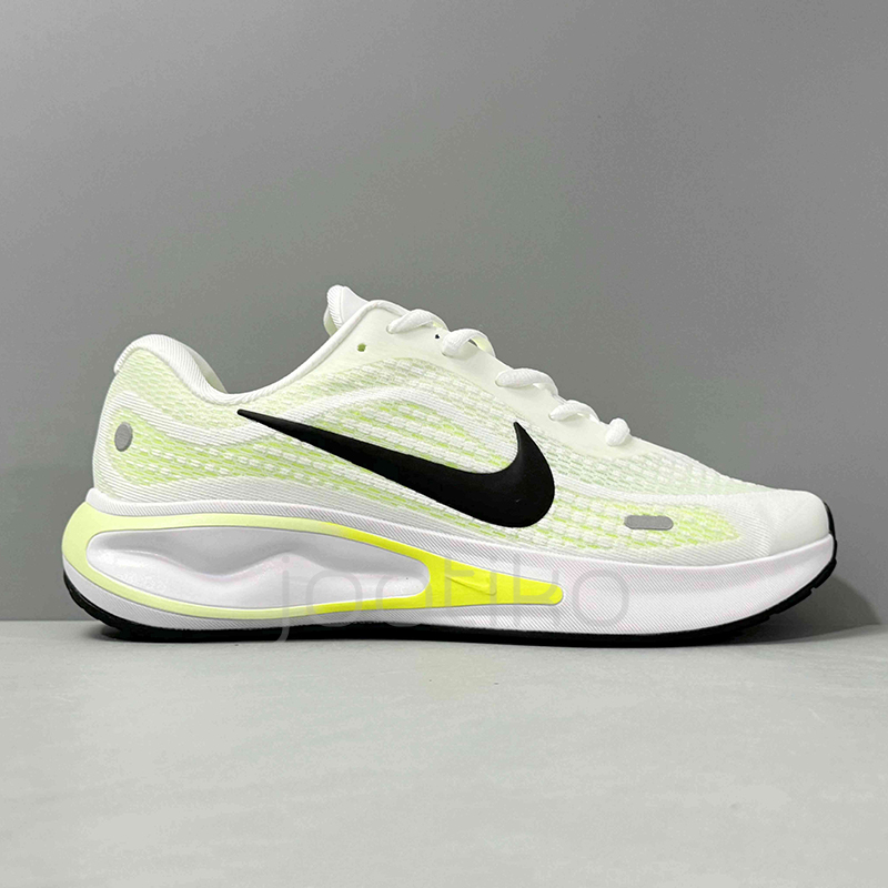 نایک جرنی ران Nike Journey Run Barely Volt Volt White Black