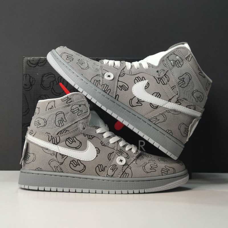جردن وان رترو کاز Jordan 1 High Retro Kaws Grey White