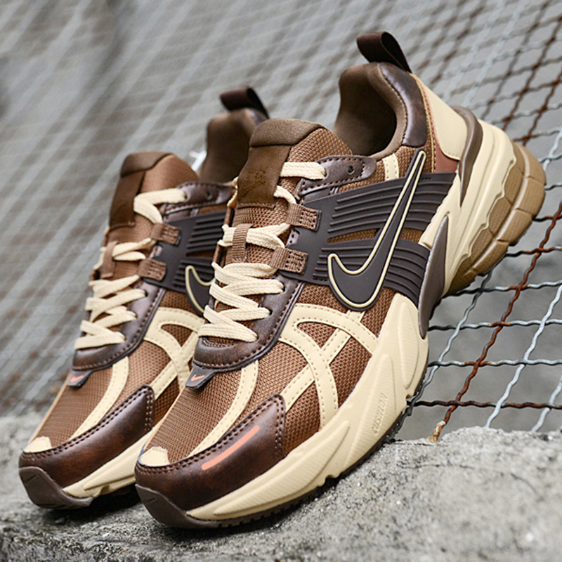 نایک وی تو کی ران Nike V2K Run Light British Tan Sesame قهوه‌ای / کاراملی