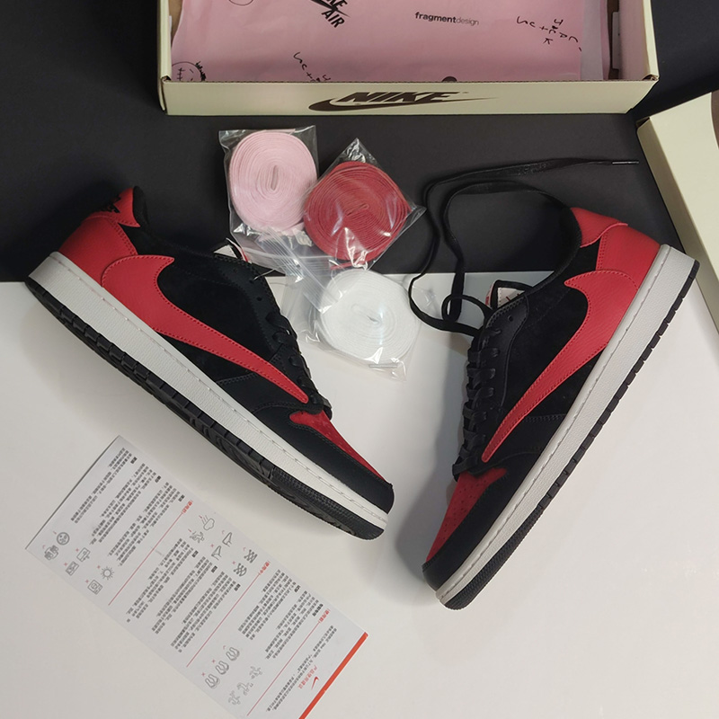 جردن وان لو Jordan 1 Retro Low Bred برد