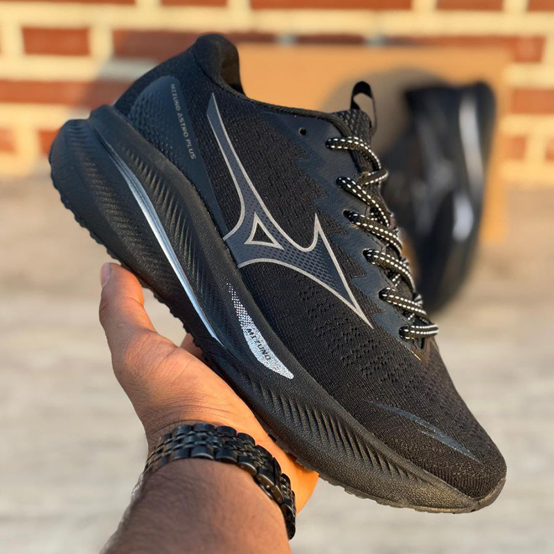 کفش میزانو استرو پلاس Mizuno Astro Plus Black Black Silver