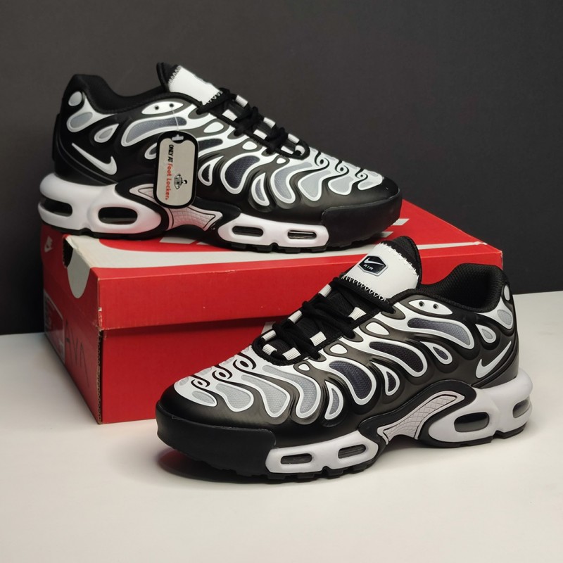 کتونی نایک تی ان ایرمکس پلاس مشکی سفید Nike TN Air Max Plus Black & White