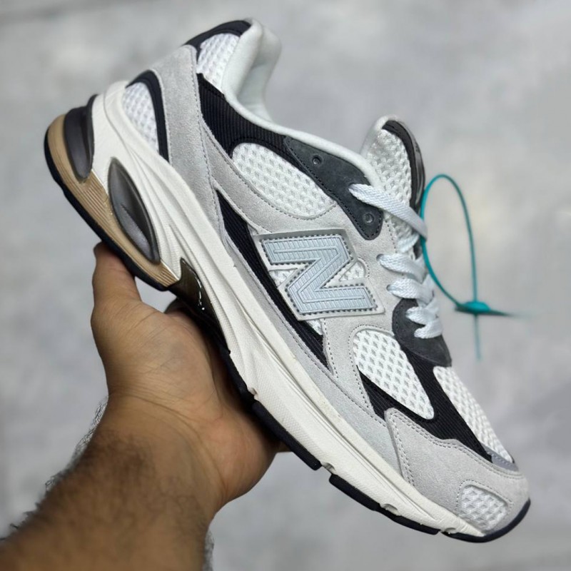 کفش نیوبالانس 2010 طوسی سفید کرم New Balance 2010 Cream Grey