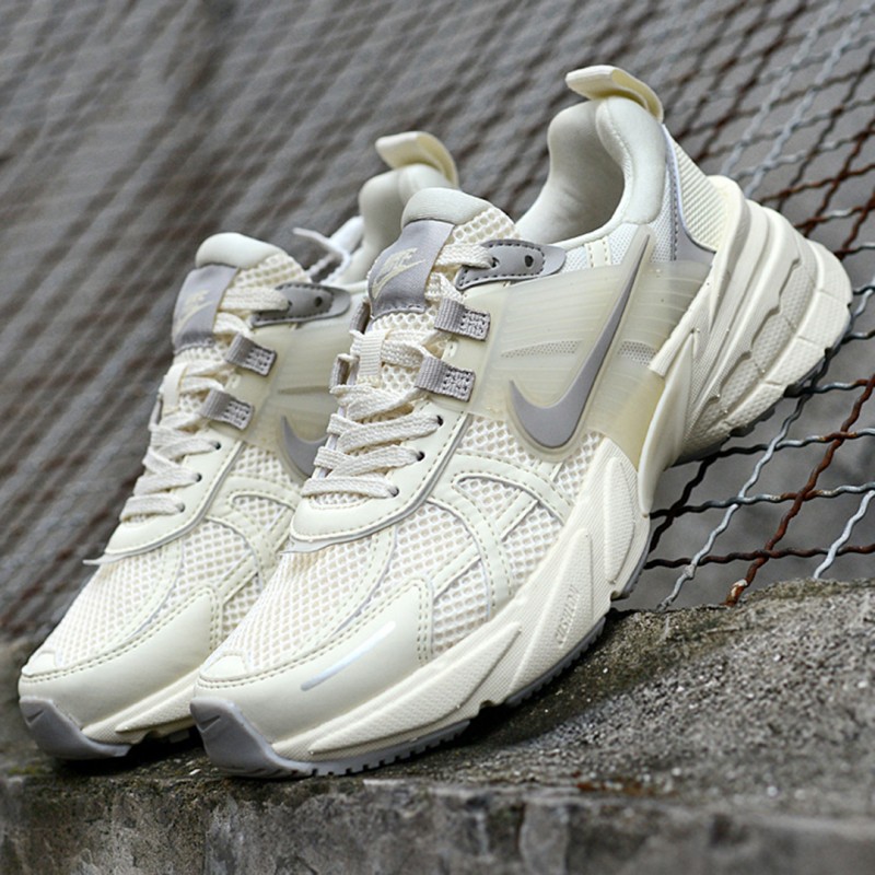 کفش نایک وی تو کی ران کرم شیری طوسی Nike V2K Run Off-White / Cream