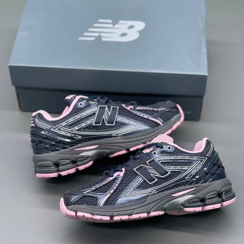 کفش نیوبالانس ۱۹۰۶R سرمه‌ای صورتی New Balance 1906R Pink Taffy
