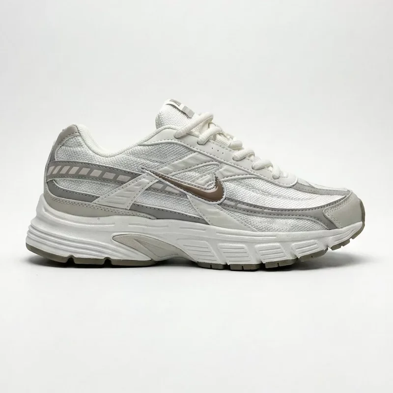 نایک اینیشیتور سفید خاکستری قهوه‌ای Nike Initiator Phantom Light Bone Sail Brown IB4339-001