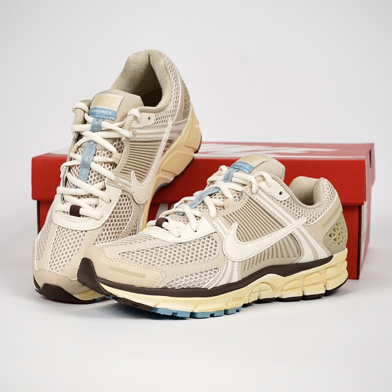 نایک زوم ومرو Nike Zoom Vomero 5 SP