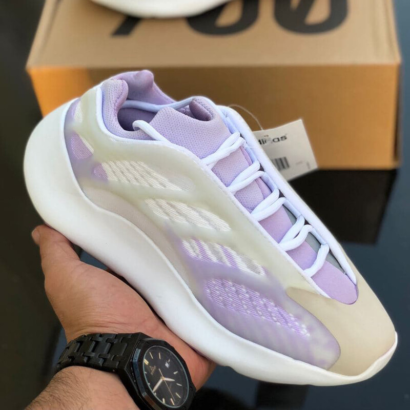 آدیداس یزی 700 وی 3 زنانه Adidas Yeezy 700 V3