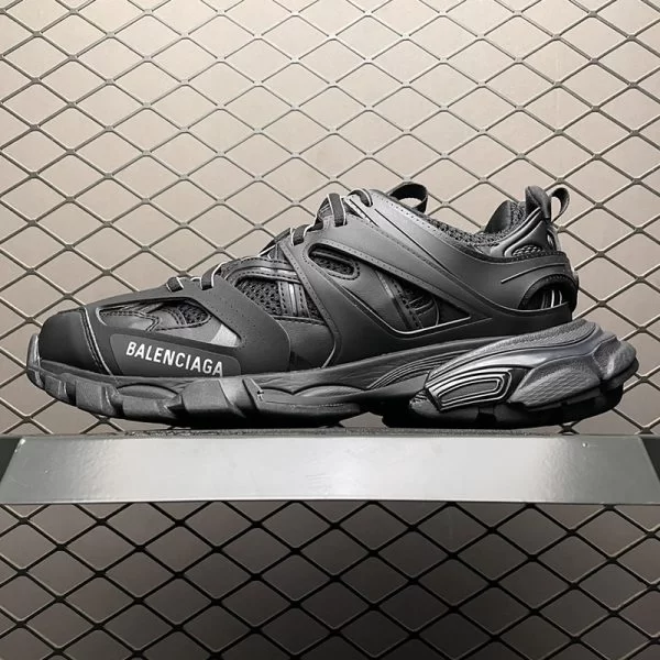 بالنسیاگا ترک Balenciaga Track Black