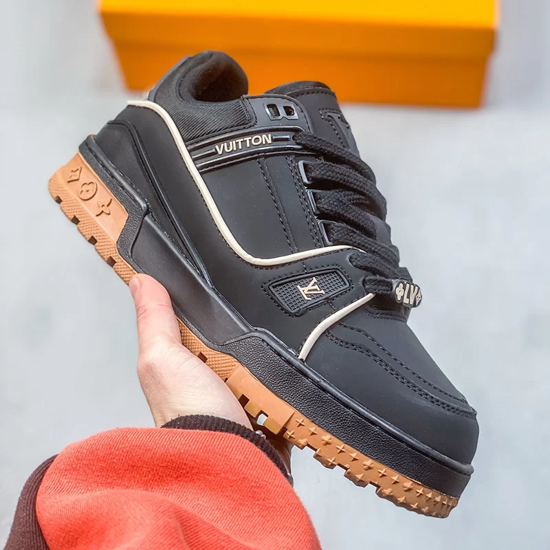 لویی ویتون ترینر مکسی Louis Vuitton Trainer Maxi Black Brown Suede