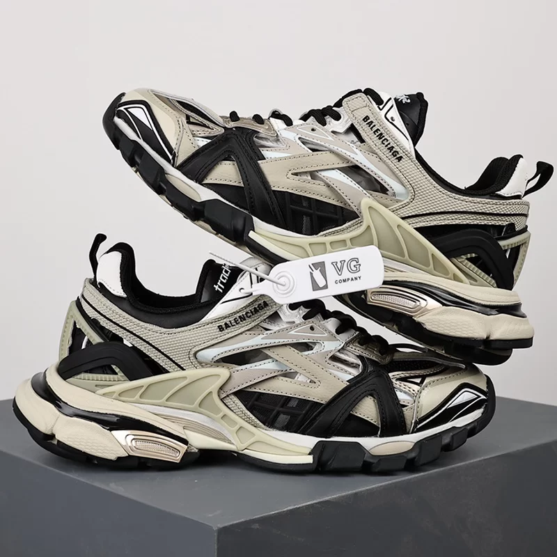 بالنسیاگا ترک Balenciaga Track.2 Beige