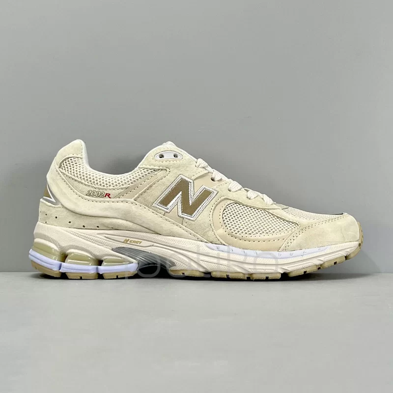 کفش نیوبالانس مردانه New Balance 2002R Beige
