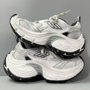 بالنسیاگا تن ایکس ال ترینرز Balenciaga 10xl Trainers in White/black/gris