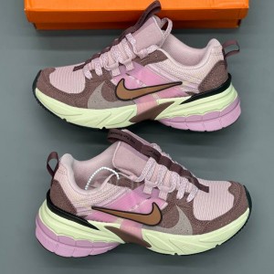 نایک وی تو کی ران Nike V2K Run صورتی قهوه ای کرم