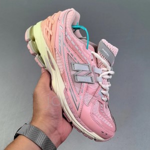 کفش نیوبالانس New Balance 1906R Lunar New Year Pink صورتی