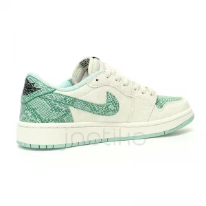 جردن وان آرکتیک پانچ Jordan 1 Low SE Arctic Punch