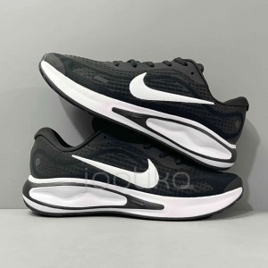 نایک جرنی ران Nike Journey Run Black Anthracite White  مشکی سفید