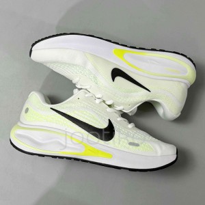 نایک جرنی ران Nike Journey Run Anthracite White  سفید