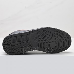 ایر جردن وان لو Travis Scott x Air Jordan 1 Low OG Dark Brown Beige قهوه ای کرم