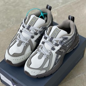 کفش نیوبالانس New Balance 1906D Protection Pack Black Leather