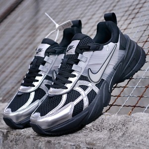 نایک وی تو کی ران Nike V2K Run