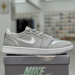 جردن وان لو Jordan 1 Low Alternate Royal Toe