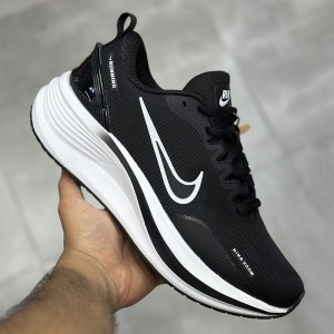 نایک زوم ومرو رانینگ Nike Zoom Vomero RUNNING مشکی سفید