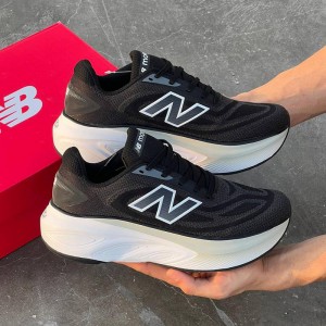 نیوبالانس فرش فوم مور مشکی سفید New Balance Fresh Foam More v6
