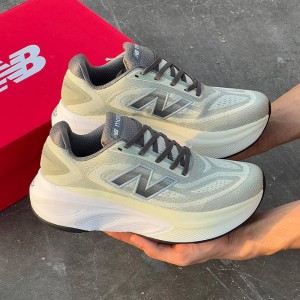 نیوبالانس فرش فوم مور طوسی روشن New Balance Fresh Foam More v6