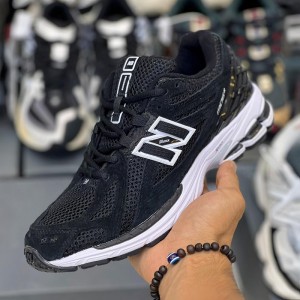 کفش نیوبالانس 1906R مشکی سفید New Balance 1906R Black White