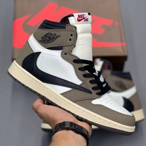 نایک ایر جردن وان تراویس اسکات Jordan 1 Retro High Travis Scott