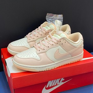 کفش نایک دانک لو سفید صورتی Nike Dunk Low Orange Pearl