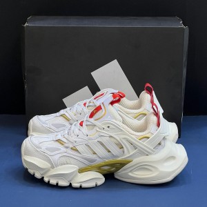 آدیداس رانر اکس ال جی دیلاکس سفید طلایی adidas XLG Runner Deluxe Off White Gold Metallic Red