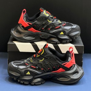 آدیداس رانر اکس ال جی دیلاکس مشکی قرمز طلایی adidas XLG Runner Deluxe Black Gold Metallic Red