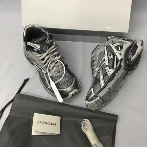 بالنسیاگا رانر طوسی تیره مشکی Balenciaga Runner Dark Grey Black