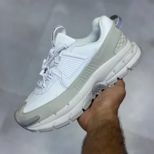 کفش نایک زوم ومرو روم سفید استخوانی Nike Zoom Vomero Roam Summit White Light Bone Light Iron Ore
