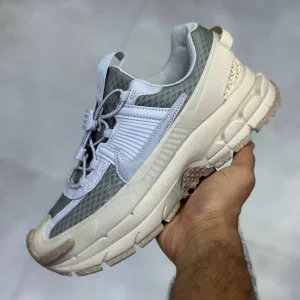 کفش نایک زوم ومرو روم خاکستری کرم Nike Zoom Vomero Roam Wolf Grey Sand Drift