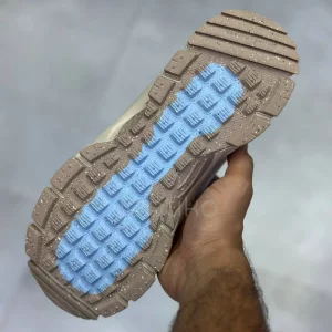 نایک زوم ومرو روم خاکستری کرم Nike Zoom Vomero Roam Wolf Grey Sand Drift