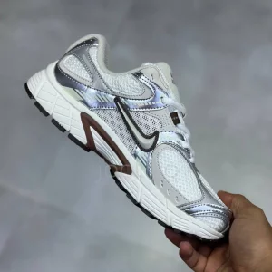 نایک وی فایو آر ان آر سفید سیلور قهوه ای Nike V5 RNR Sail Fauna Brown Phantom Light Orewood Brown