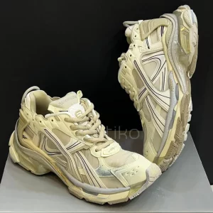 بالنسیاگا رانر بژ Balenciaga Runner Beige