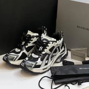 بالنسیاگا رانر مشکی سفید Balenciaga Runner Black White